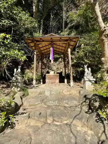 五社稲荷神社の狛犬