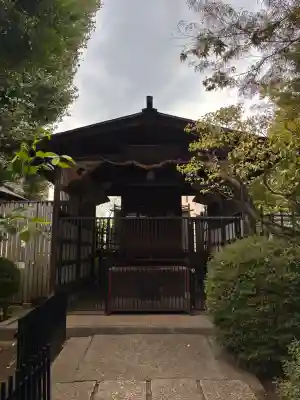 白山神社の{uncategorized: "未分類", other: "その他", undefined: "問題あり", building: "その他建物", grave: "お墓", sacred_gate: "鳥居", guardian: "狛犬", statue: "像", buddha: "仏像", history: "歴史", nature: "自然", garden: "庭園", animal: "動物", pagoda: "塔", temizu: "手水舎", mountain_gate: "山門・神門", sanctuary: "本殿・本堂", subordinate: "末社・摂社", art: "芸術", scenery: "景色", jizo: "地蔵", ema: "絵馬", goshuin: "御朱印", omikuji: "おみくじ", items: "授与品その他", amulet: "お守り", goshuincho: "御朱印帳", eats: "食事", festival: "お祭り", votive_dance: "神楽", shichigosan: "七五三参", wedding: "結婚式", experience: "体験その他", initially: "初詣", around: "周辺", anti_infection: "感染症対策"}