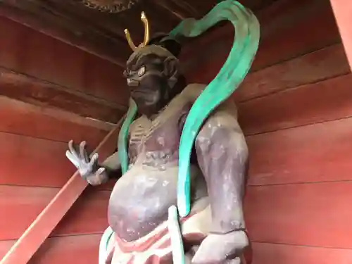 修広寺の像