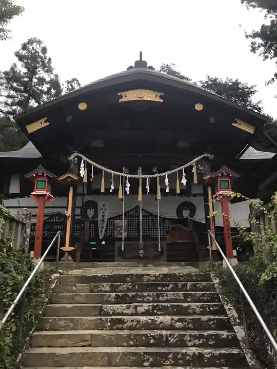 小鹿神社の本殿・本堂