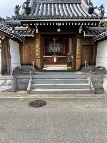 遍照院の山門・神門