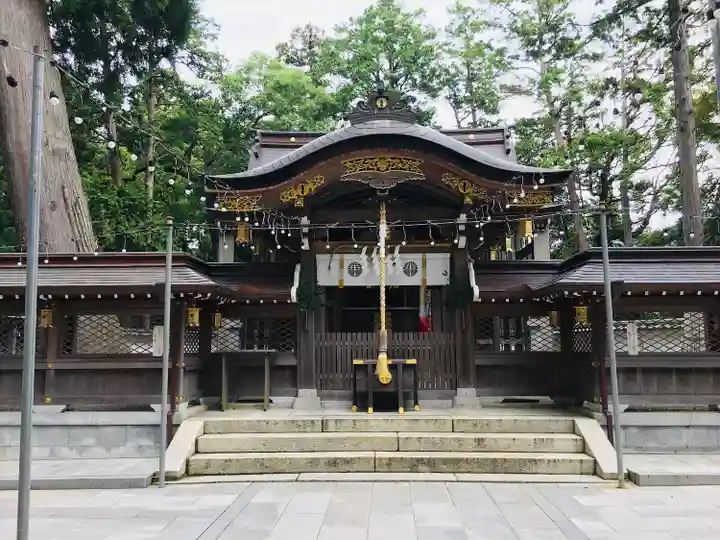 田村神社の本殿・本堂