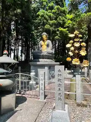 身延山奥之院思親閣(山梨県)