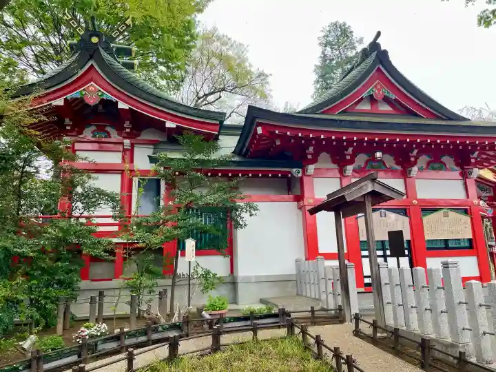 川越八幡宮の{uncategorized: "未分類", other: "その他", undefined: "問題あり", building: "その他建物", grave: "お墓", sacred_gate: "鳥居", guardian: "狛犬", statue: "像", buddha: "仏像", history: "歴史", nature: "自然", garden: "庭園", animal: "動物", pagoda: "塔", temizu: "手水舎", mountain_gate: "山門・神門", sanctuary: "本殿・本堂", subordinate: "末社・摂社", art: "芸術", scenery: "景色", jizo: "地蔵", ema: "絵馬", goshuin: "御朱印", omikuji: "おみくじ", items: "授与品その他", amulet: "お守り", goshuincho: "御朱印帳", eats: "食事", festival: "お祭り", votive_dance: "神楽", shichigosan: "七五三参", wedding: "結婚式", experience: "体験その他", initially: "初詣", around: "周辺", anti_infection: "感染症対策"}