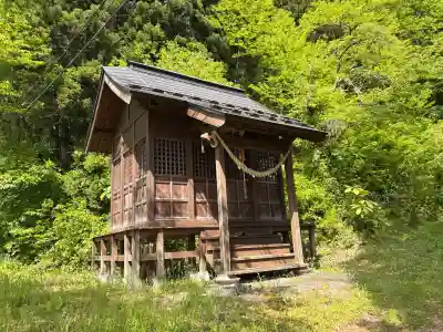 温泉神社の{uncategorized: "未分類", other: "その他", undefined: "問題あり", building: "その他建物", grave: "お墓", sacred_gate: "鳥居", guardian: "狛犬", statue: "像", buddha: "仏像", history: "歴史", nature: "自然", garden: "庭園", animal: "動物", pagoda: "塔", temizu: "手水舎", mountain_gate: "山門・神門", sanctuary: "本殿・本堂", subordinate: "末社・摂社", art: "芸術", scenery: "景色", jizo: "地蔵", ema: "絵馬", goshuin: "御朱印", omikuji: "おみくじ", items: "授与品その他", amulet: "お守り", goshuincho: "御朱印帳", eats: "食事", festival: "お祭り", votive_dance: "神楽", shichigosan: "七五三参", wedding: "結婚式", experience: "体験その他", initially: "初詣", around: "周辺", anti_infection: "感染症対策"}