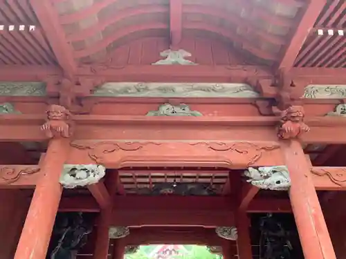 那古寺の山門