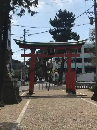 六所神社の鳥居