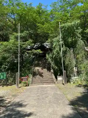 堤雄神社の{uncategorized: "未分類", other: "その他", undefined: "問題あり", building: "その他建物", grave: "お墓", sacred_gate: "鳥居", guardian: "狛犬", statue: "像", buddha: "仏像", history: "歴史", nature: "自然", garden: "庭園", animal: "動物", pagoda: "塔", temizu: "手水舎", mountain_gate: "山門・神門", sanctuary: "本殿・本堂", subordinate: "末社・摂社", art: "芸術", scenery: "景色", jizo: "地蔵", ema: "絵馬", goshuin: "御朱印", omikuji: "おみくじ", items: "授与品その他", amulet: "お守り", goshuincho: "御朱印帳", eats: "食事", festival: "お祭り", votive_dance: "神楽", shichigosan: "七五三参", wedding: "結婚式", experience: "体験その他", initially: "初詣", around: "周辺", anti_infection: "感染症対策"}