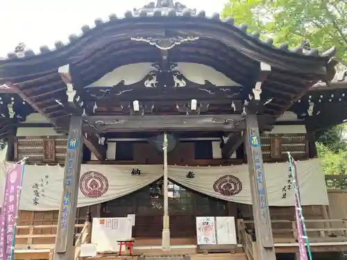 澤蔵司稲荷（慈眼院）の本殿・本堂