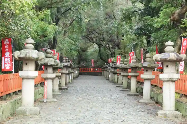 紀州東照宮の{uncategorized: "未分類", other: "その他", undefined: "問題あり", building: "その他建物", grave: "お墓", sacred_gate: "鳥居", guardian: "狛犬", statue: "像", buddha: "仏像", history: "歴史", nature: "自然", garden: "庭園", animal: "動物", pagoda: "塔", temizu: "手水舎", mountain_gate: "山門・神門", sanctuary: "本殿・本堂", subordinate: "末社・摂社", art: "芸術", scenery: "景色", jizo: "地蔵", ema: "絵馬", goshuin: "御朱印", omikuji: "おみくじ", items: "授与品その他", amulet: "お守り", goshuincho: "御朱印帳", eats: "食事", festival: "お祭り", votive_dance: "神楽", shichigosan: "七五三参", wedding: "結婚式", experience: "体験その他", initially: "初詣", around: "周辺", anti_infection: "感染症対策"}