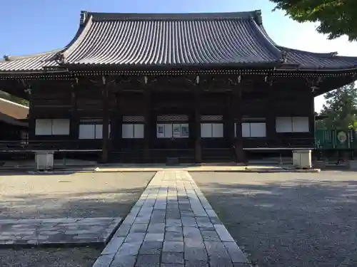 西教寺の本殿