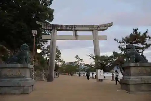 厳島神社(広島県)