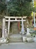 湯谷神社の{uncategorized: "未分類", other: "その他", undefined: "問題あり", building: "その他建物", grave: "お墓", sacred_gate: "鳥居", guardian: "狛犬", statue: "像", buddha: "仏像", history: "歴史", nature: "自然", garden: "庭園", animal: "動物", pagoda: "塔", temizu: "手水舎", mountain_gate: "山門・神門", sanctuary: "本殿・本堂", subordinate: "末社・摂社", art: "芸術", scenery: "景色", jizo: "地蔵", ema: "絵馬", goshuin: "御朱印", omikuji: "おみくじ", items: "授与品その他", amulet: "お守り", goshuincho: "御朱印帳", eats: "食事", festival: "お祭り", votive_dance: "神楽", shichigosan: "七五三参", wedding: "結婚式", experience: "体験その他", initially: "初詣", around: "周辺", anti_infection: "感染症対策"}