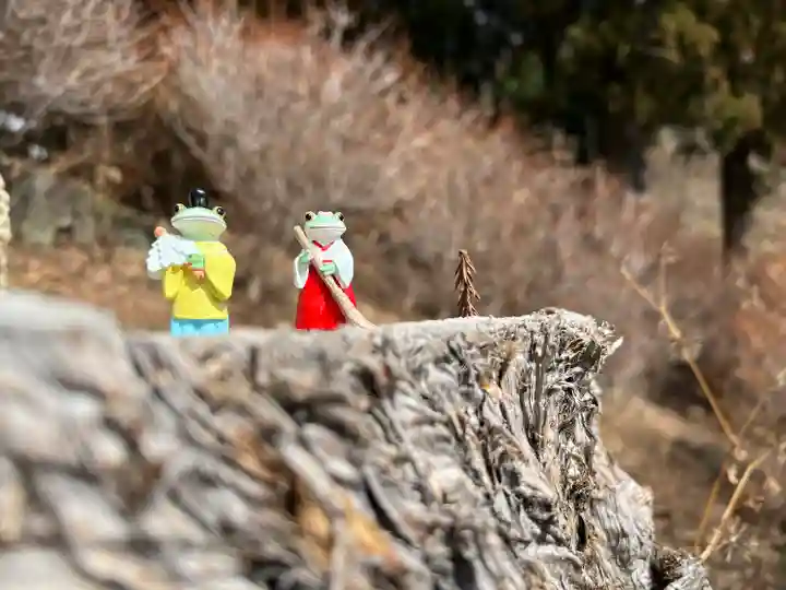 菱野健功神社の狛犬