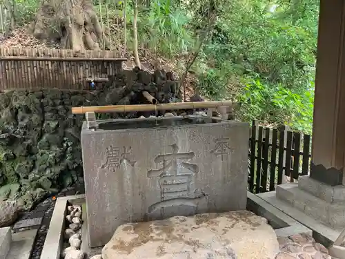 伊勢山皇大神宮の手水舎