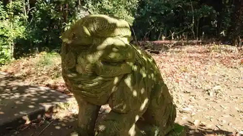 玉敷神社の狛犬