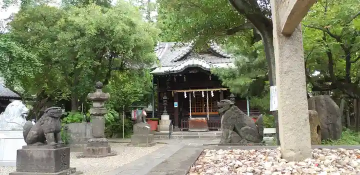 三囲神社の本殿・本堂