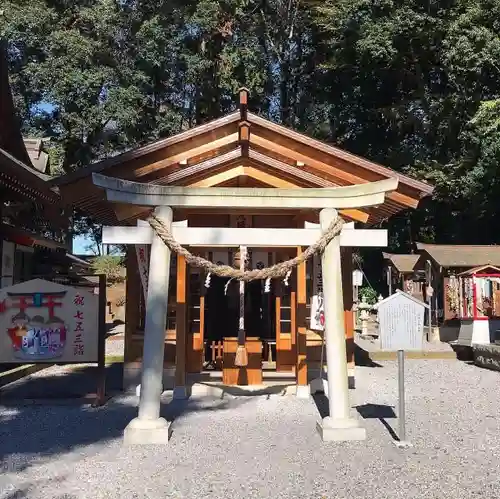 薬師寺八幡宮の鳥居