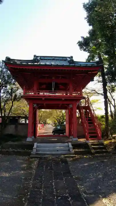 延命寺(身代り不動尊)の山門・神門