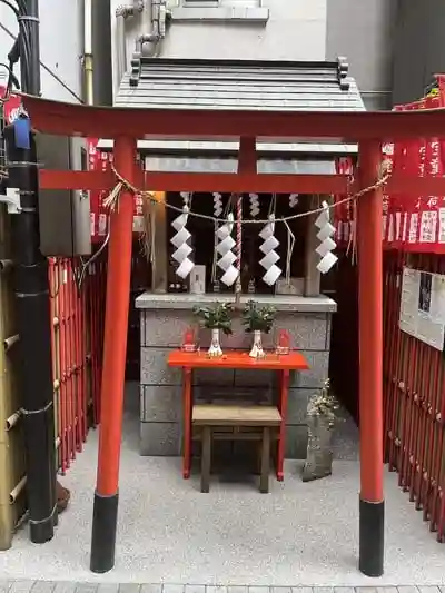 宝童稲荷神社の本殿
