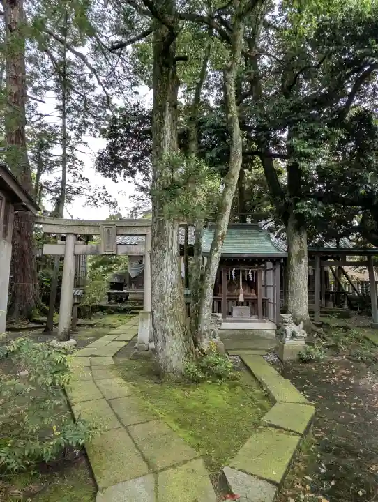 菟橋神社の{uncategorized: "未分類", other: "その他", undefined: "問題あり", building: "その他建物", grave: "お墓", sacred_gate: "鳥居", guardian: "狛犬", statue: "像", buddha: "仏像", history: "歴史", nature: "自然", garden: "庭園", animal: "動物", pagoda: "塔", temizu: "手水舎", mountain_gate: "山門・神門", sanctuary: "本殿・本堂", subordinate: "末社・摂社", art: "芸術", scenery: "景色", jizo: "地蔵", ema: "絵馬", goshuin: "御朱印", omikuji: "おみくじ", items: "授与品その他", amulet: "お守り", goshuincho: "御朱印帳", eats: "食事", festival: "お祭り", votive_dance: "神楽", shichigosan: "七五三参", wedding: "結婚式", experience: "体験その他", initially: "初詣", around: "周辺", anti_infection: "感染症対策"}