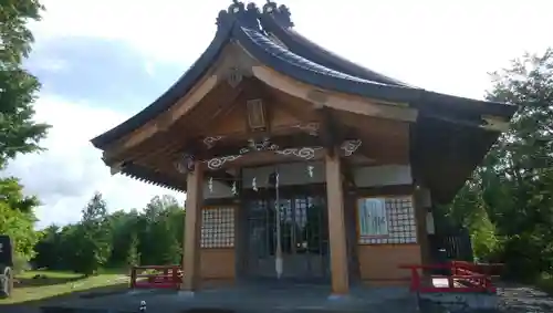 早来神社の本殿