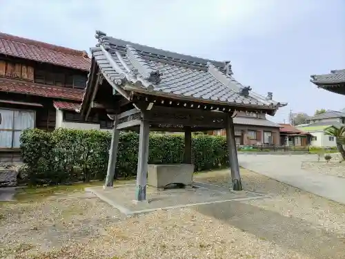 蓮念寺の手水舎