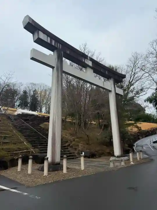 常陸国出雲大社の{uncategorized: "未分類", other: "その他", undefined: "問題あり", building: "その他建物", grave: "お墓", sacred_gate: "鳥居", guardian: "狛犬", statue: "像", buddha: "仏像", history: "歴史", nature: "自然", garden: "庭園", animal: "動物", pagoda: "塔", temizu: "手水舎", mountain_gate: "山門・神門", sanctuary: "本殿・本堂", subordinate: "末社・摂社", art: "芸術", scenery: "景色", jizo: "地蔵", ema: "絵馬", goshuin: "御朱印", omikuji: "おみくじ", items: "授与品その他", amulet: "お守り", goshuincho: "御朱印帳", eats: "食事", festival: "お祭り", votive_dance: "神楽", shichigosan: "七五三参", wedding: "結婚式", experience: "体験その他", initially: "初詣", around: "周辺", anti_infection: "感染症対策"}