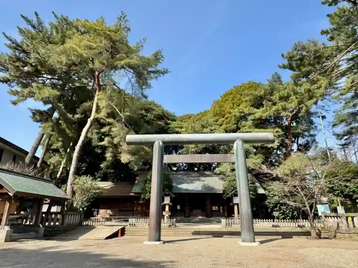 埼玉縣護國神社の{uncategorized: "未分類", other: "その他", undefined: "問題あり", building: "その他建物", grave: "お墓", sacred_gate: "鳥居", guardian: "狛犬", statue: "像", buddha: "仏像", history: "歴史", nature: "自然", garden: "庭園", animal: "動物", pagoda: "塔", temizu: "手水舎", mountain_gate: "山門・神門", sanctuary: "本殿・本堂", subordinate: "末社・摂社", art: "芸術", scenery: "景色", jizo: "地蔵", ema: "絵馬", goshuin: "御朱印", omikuji: "おみくじ", items: "授与品その他", amulet: "お守り", goshuincho: "御朱印帳", eats: "食事", festival: "お祭り", votive_dance: "神楽", shichigosan: "七五三参", wedding: "結婚式", experience: "体験その他", initially: "初詣", around: "周辺", anti_infection: "感染症対策"}