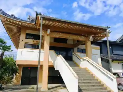 西光寺の本殿・本堂