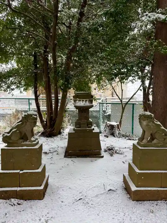 春日神社の{uncategorized: "未分類", other: "その他", undefined: "問題あり", building: "その他建物", grave: "お墓", sacred_gate: "鳥居", guardian: "狛犬", statue: "像", buddha: "仏像", history: "歴史", nature: "自然", garden: "庭園", animal: "動物", pagoda: "塔", temizu: "手水舎", mountain_gate: "山門・神門", sanctuary: "本殿・本堂", subordinate: "末社・摂社", art: "芸術", scenery: "景色", jizo: "地蔵", ema: "絵馬", goshuin: "御朱印", omikuji: "おみくじ", items: "授与品その他", amulet: "お守り", goshuincho: "御朱印帳", eats: "食事", festival: "お祭り", votive_dance: "神楽", shichigosan: "七五三参", wedding: "結婚式", experience: "体験その他", initially: "初詣", around: "周辺", anti_infection: "感染症対策"}