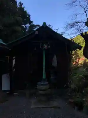 満願寺不動尊の末社・摂社