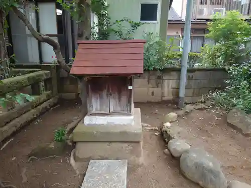 綾瀬稲荷神社の末社