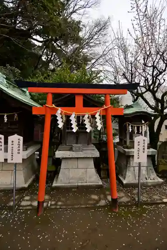 根岸八幡神社の末社・摂社
