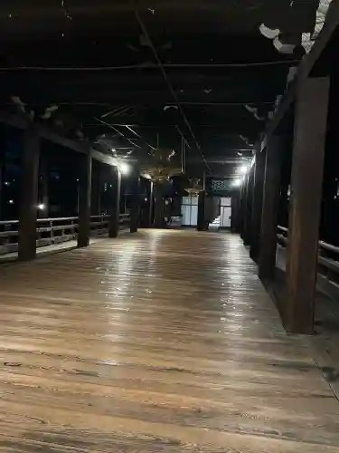 本願寺（西本願寺）の{uncategorized: "未分類", other: "その他", undefined: "問題あり", building: "その他建物", grave: "お墓", sacred_gate: "鳥居", guardian: "狛犬", statue: "像", buddha: "仏像", history: "歴史", nature: "自然", garden: "庭園", animal: "動物", pagoda: "塔", temizu: "手水舎", mountain_gate: "山門・神門", sanctuary: "本殿・本堂", subordinate: "末社・摂社", art: "芸術", scenery: "景色", jizo: "地蔵", ema: "絵馬", goshuin: "御朱印", omikuji: "おみくじ", items: "授与品その他", amulet: "お守り", goshuincho: "御朱印帳", eats: "食事", festival: "お祭り", votive_dance: "神楽", shichigosan: "七五三参", wedding: "結婚式", experience: "体験その他", initially: "初詣", around: "周辺", anti_infection: "感染症対策"}