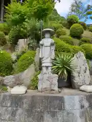 西光寺の像