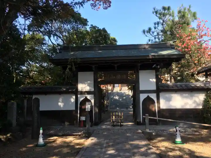国分尼寺の山門・神門