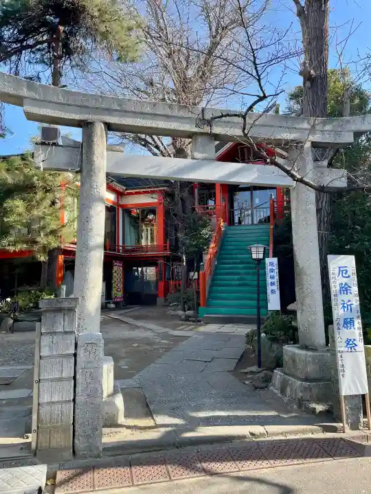 於玉稲荷神社の{uncategorized: "未分類", other: "その他", undefined: "問題あり", building: "その他建物", grave: "お墓", sacred_gate: "鳥居", guardian: "狛犬", statue: "像", buddha: "仏像", history: "歴史", nature: "自然", garden: "庭園", animal: "動物", pagoda: "塔", temizu: "手水舎", mountain_gate: "山門・神門", sanctuary: "本殿・本堂", subordinate: "末社・摂社", art: "芸術", scenery: "景色", jizo: "地蔵", ema: "絵馬", goshuin: "御朱印", omikuji: "おみくじ", items: "授与品その他", amulet: "お守り", goshuincho: "御朱印帳", eats: "食事", festival: "お祭り", votive_dance: "神楽", shichigosan: "七五三参", wedding: "結婚式", experience: "体験その他", initially: "初詣", around: "周辺", anti_infection: "感染症対策"}