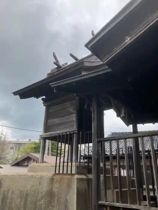 大内神社の本殿