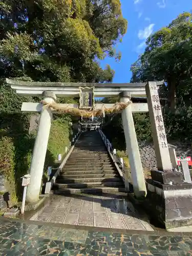 服部神社の鳥居