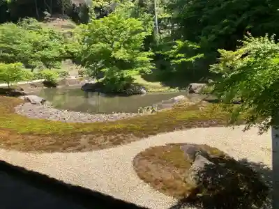 円覚寺の{uncategorized: "未分類", other: "その他", undefined: "問題あり", building: "その他建物", grave: "お墓", sacred_gate: "鳥居", guardian: "狛犬", statue: "像", buddha: "仏像", history: "歴史", nature: "自然", garden: "庭園", animal: "動物", pagoda: "塔", temizu: "手水舎", mountain_gate: "山門・神門", sanctuary: "本殿・本堂", subordinate: "末社・摂社", art: "芸術", scenery: "景色", jizo: "地蔵", ema: "絵馬", goshuin: "御朱印", omikuji: "おみくじ", items: "授与品その他", amulet: "お守り", goshuincho: "御朱印帳", eats: "食事", festival: "お祭り", votive_dance: "神楽", shichigosan: "七五三参", wedding: "結婚式", experience: "体験その他", initially: "初詣", around: "周辺", anti_infection: "感染症対策"}