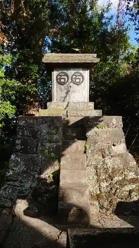 皇産霊神社の末社