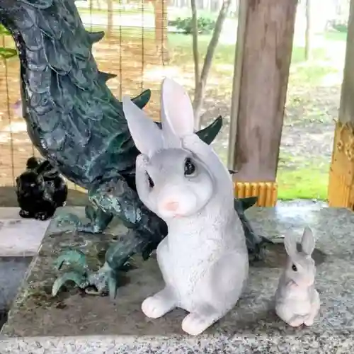 彌彦神社　(伊夜日子神社)の像