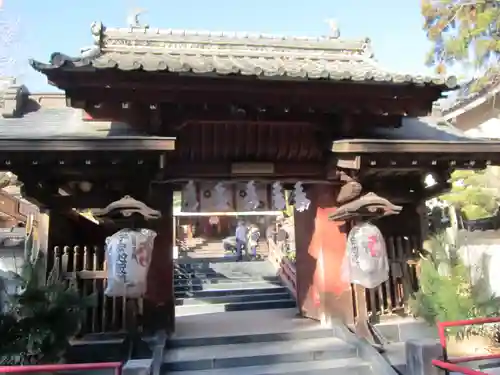 岩水寺の山門・神門