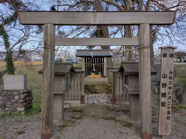 松井孫右衛門社(三重県)