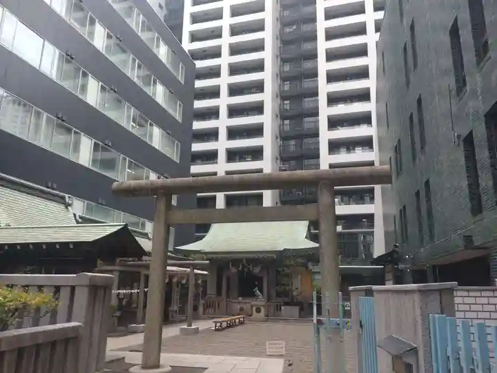 宮益御嶽神社の鳥居