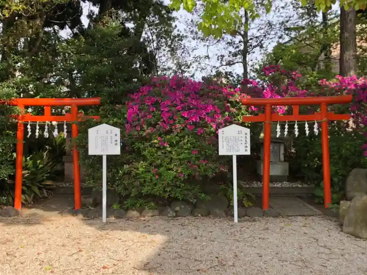 荒井神社の末社・摂社