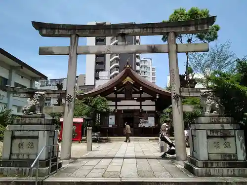 三輪神社の鳥居