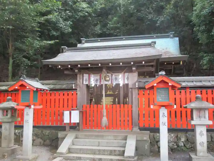 櫟谷宗像神社(松尾大社摂社)の本殿・本堂