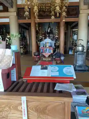 萬溪寺（万渓寺）の本殿・本堂